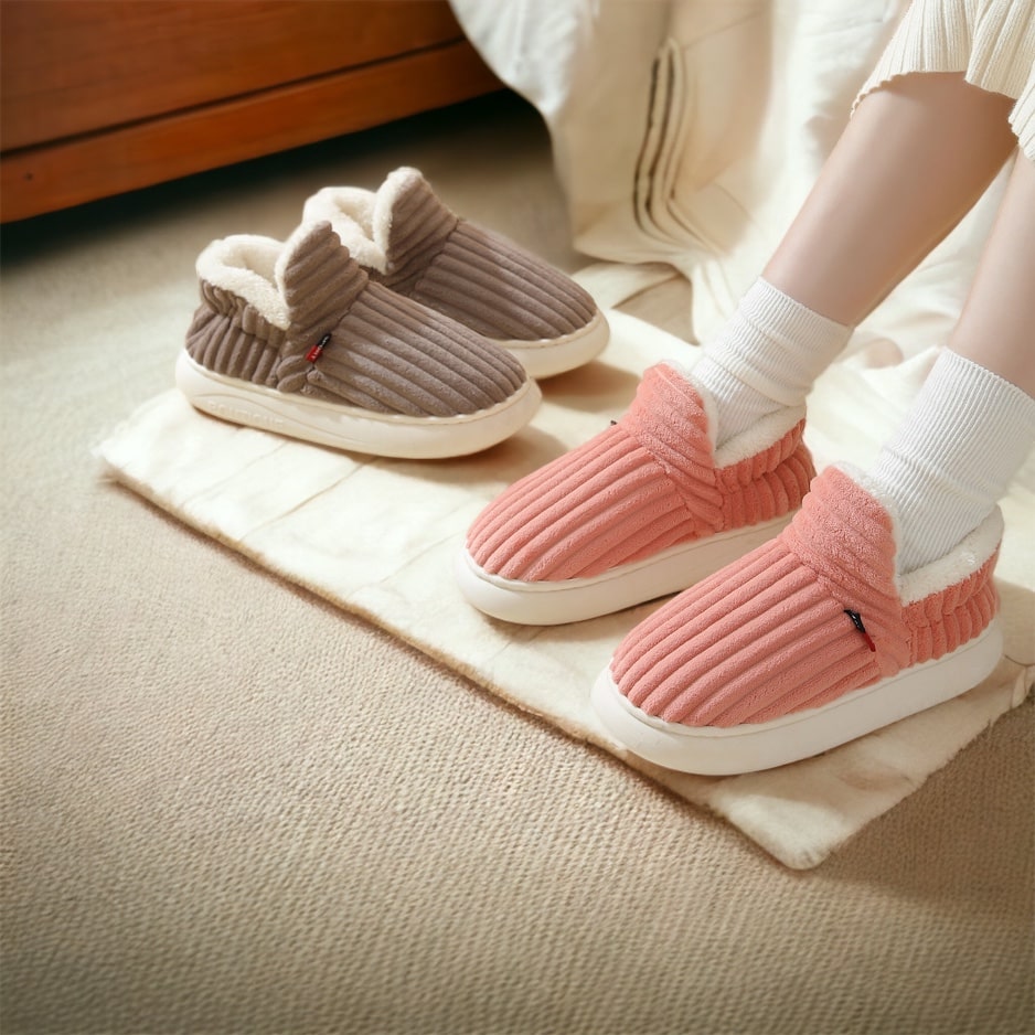 COZYCOMFORT™ THERAPEUTIC FLUFFY FLEECE WINTER SLIPPERS | 1 + 1 FREE!