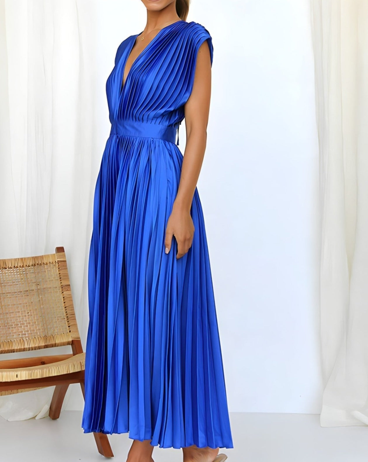 ELENA | ELEGANT PLEATED MIDI DRESS